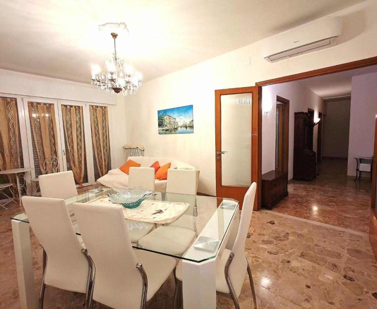 Laura Apartment Venice 4 P. 15 M To Venice Mestre Eksteriør billede